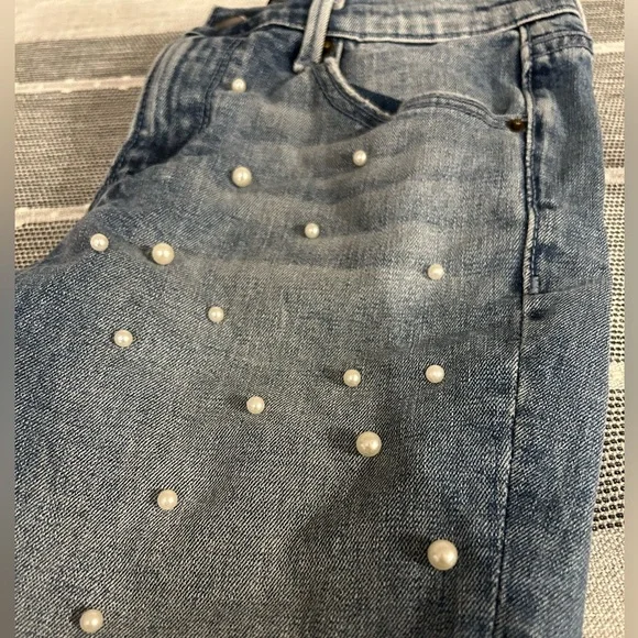 Aqua Pearl Distressed Denim Jeans - Picture 5 of 6